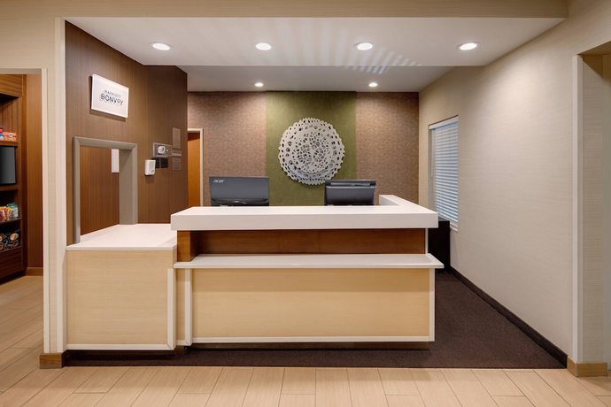 Imagen de los interiores del Hotel Fairfield Inn And Suites By Marriott Indianapolis Airport. Foto 17