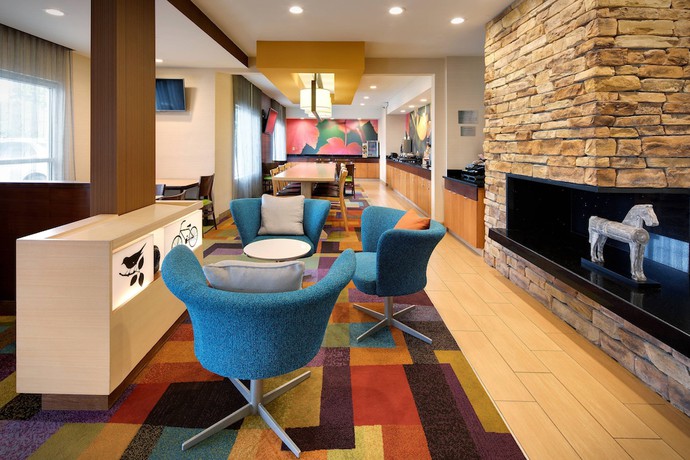Imagen general del Hotel Fairfield Inn And Suites By Marriott Indianapolis Airport. Foto 2