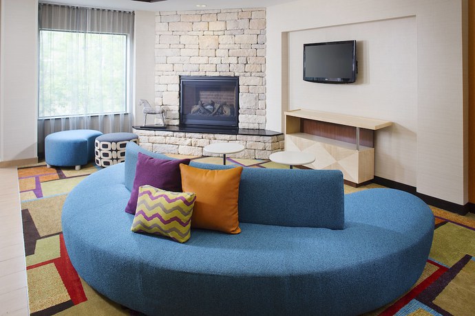 Imagen de los interiores del Hotel Fairfield Inn And Suites By Marriott Lafayette South. Foto 15