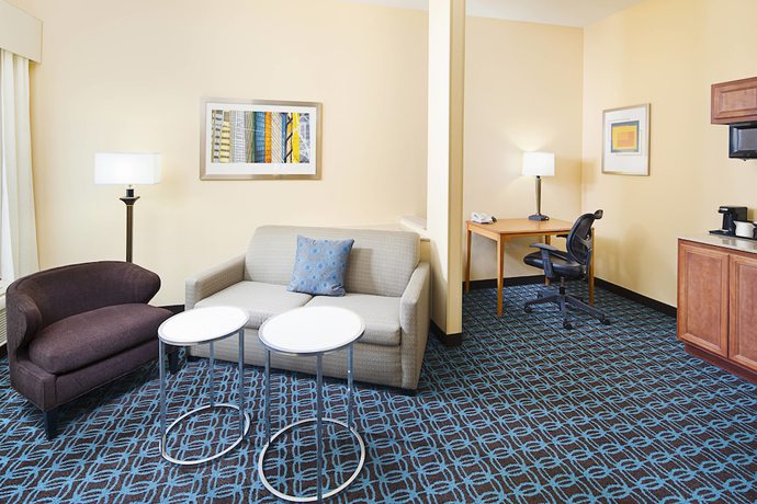 Imagen de la habitación del Hotel Fairfield Inn And Suites By Marriott Lafayette South. Foto 11