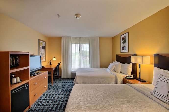 Imagen de la habitación del Hotel Fairfield Inn And Suites By Marriott Milwaukee Airport. Foto 6