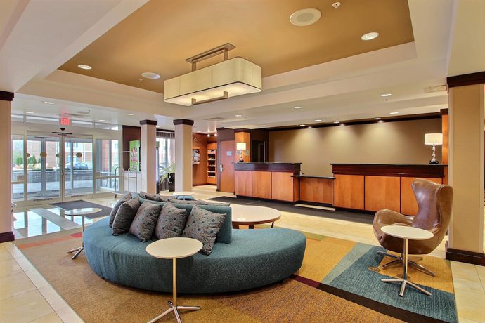 Imagen de los interiores del Hotel Fairfield Inn And Suites By Marriott Milwaukee Airport. Foto 19