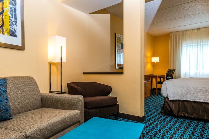 Imagen de la habitación del Hotel Fairfield Inn And Suites By Marriott Nashville At Opryland. Foto 13