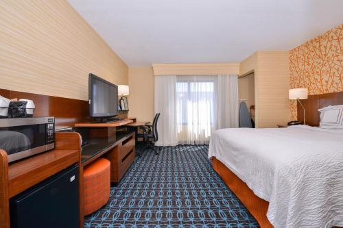 Imagen de la habitación del Hotel Fairfield Inn And Suites By Marriott Rochester Wes. Foto 13