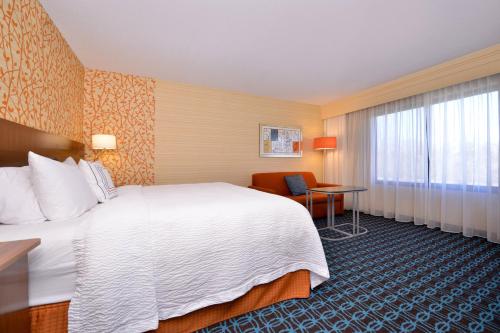 Imagen de la habitación del Hotel Fairfield Inn And Suites By Marriott Rochester Wes. Foto 19