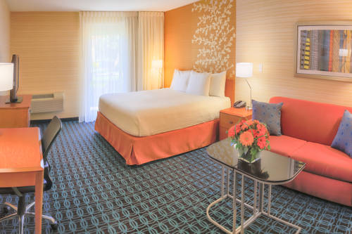 Imagen de la habitación del Hotel Fairfield Inn And Suites By Marriott San Jose Airport. Foto 12
