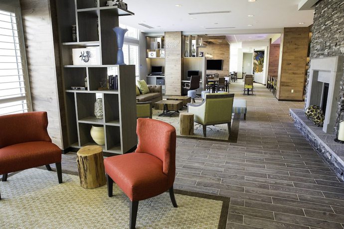 Imagen de los interiores del Hotel Fairfield Inn And Suites By Marriott Savannah Midtown. Foto 18