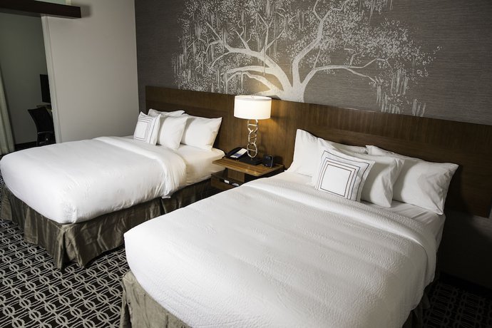 Imagen de la habitación del Hotel Fairfield Inn And Suites By Marriott Savannah Midtown. Foto 13