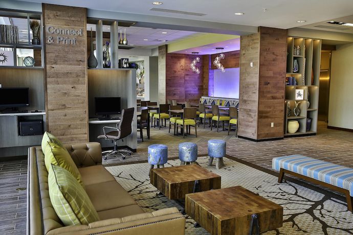 Imagen general del Hotel Fairfield Inn And Suites By Marriott Savannah Midtown. Foto 1