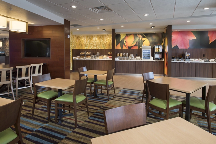 Imagen del bar/restaurante del Hotel Fairfield Inn And Suites By Marriott Scottsbluff. Foto 5