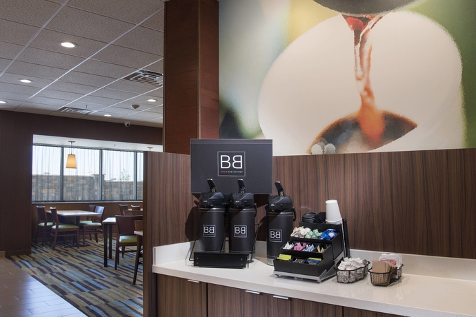 Imagen del bar/restaurante del Hotel Fairfield Inn And Suites By Marriott Scottsbluff. Foto 8
