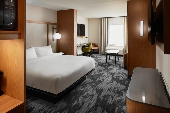 Imagen de la habitación del Hotel Fairfield Inn And Suites By Marriott Stony Creek. Foto 11
