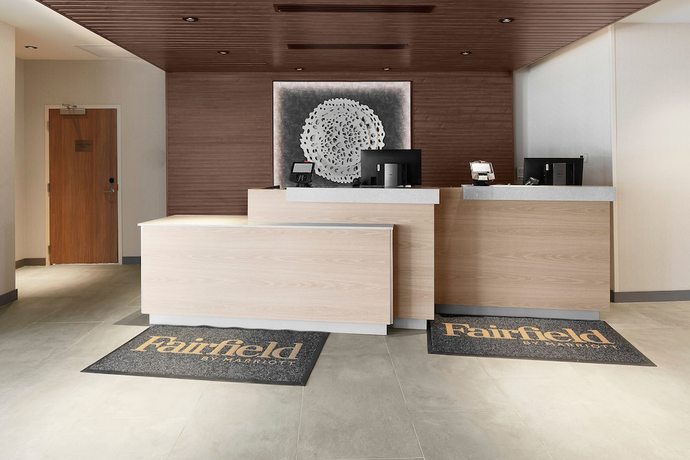 Imagen de los interiores del Hotel Fairfield Inn And Suites By Marriott Stony Creek. Foto 20