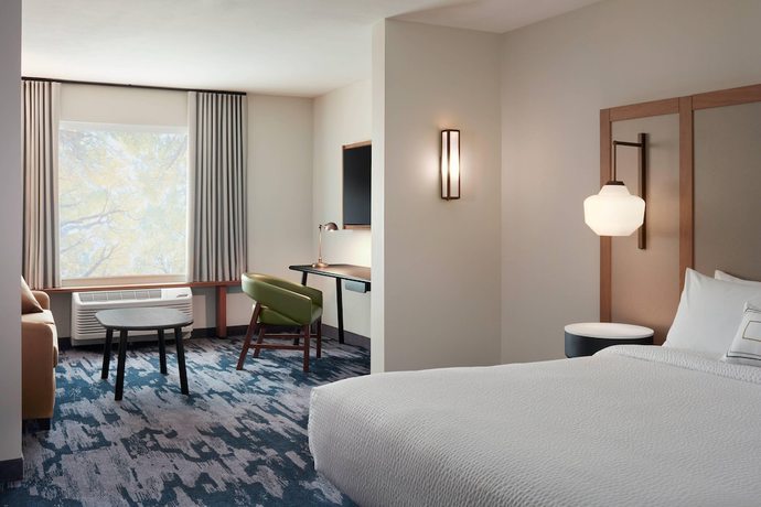 Imagen de la habitación del Hotel Fairfield Inn And Suites By Marriott Tempe. Foto 8