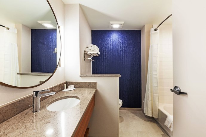 Imagen de la habitación del Hotel Fairfield Inn And Suites By Marriott Tulsa Catoosa. Foto 18
