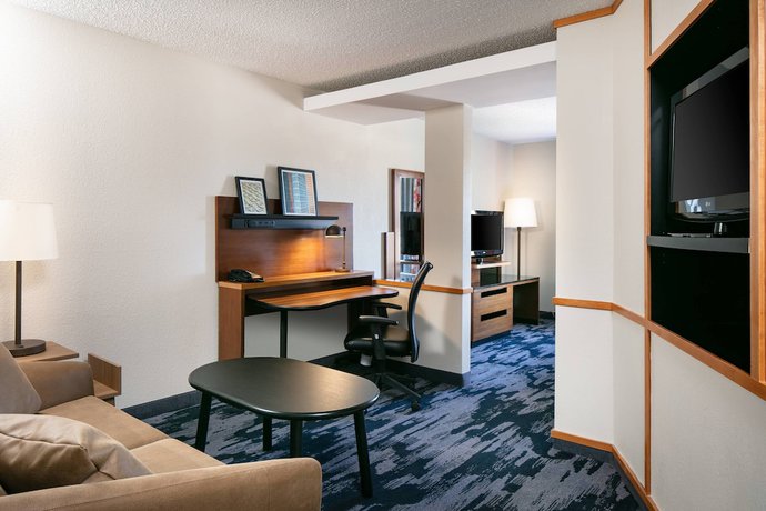 Imagen de la habitación del Hotel Fairfield Inn And Suites By Marriott Tulsa Central. Foto 12