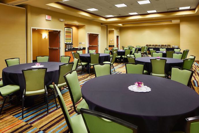 Imagen de los interiores del Hotel Fairfield Inn And Suites Columbus Polaris. Foto 18