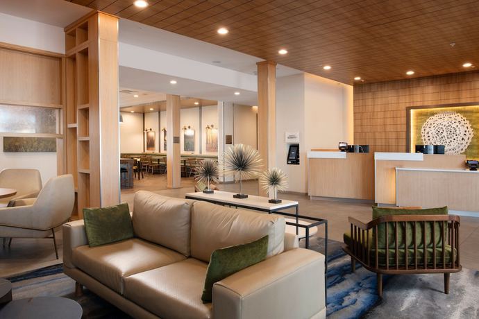 Imagen de los interiores del Hotel Fairfield Inn And Suites Dallas East. Foto 18