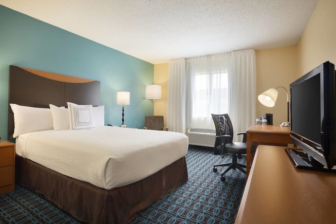 Imagen de la habitación del Hotel Fairfield Inn And Suites Dallas Plano. Foto 3