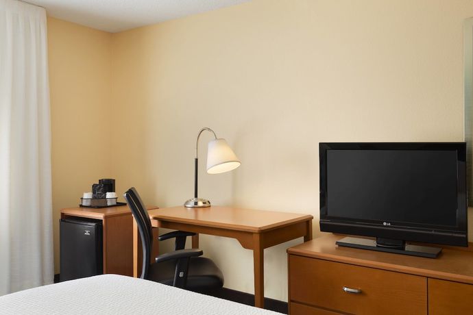 Imagen de la habitación del Hotel Fairfield Inn And Suites Dallas Plano. Foto 7