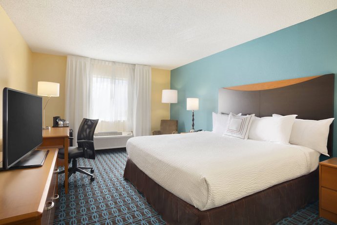 Imagen de la habitación del Hotel Fairfield Inn And Suites Dallas Plano. Foto 11