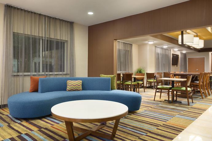 Imagen de los interiores del Hotel Fairfield Inn And Suites Dallas Plano. Foto 19