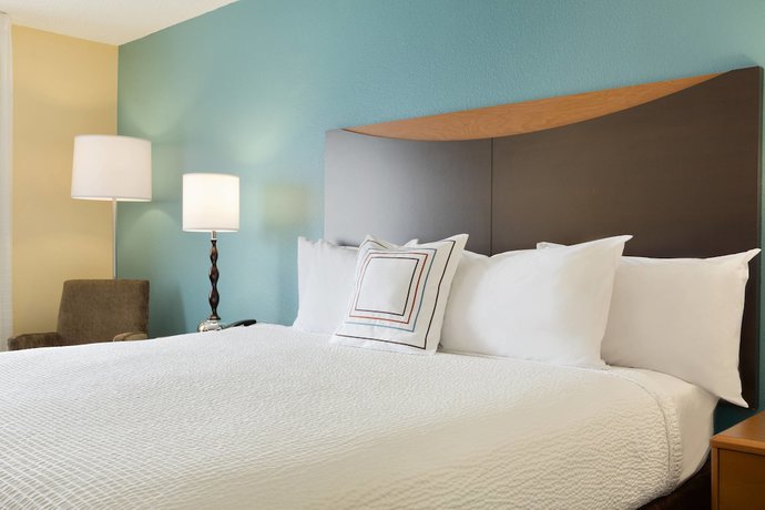 Imagen de la habitación del Hotel Fairfield Inn And Suites Dallas Plano. Foto 13