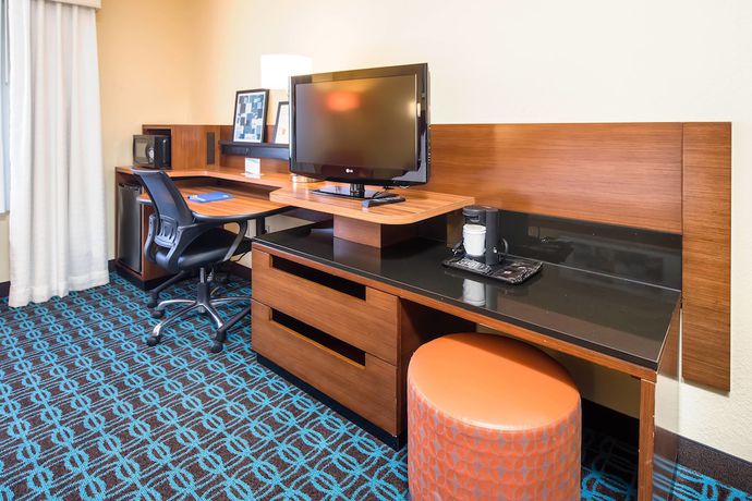 Imagen de la habitación del Hotel Fairfield Inn And Suites Jacksonville Airport. Foto 6