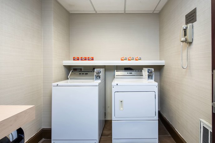 Imagen general del Hotel Fairfield Inn And Suites Jacksonville Airport. Foto 2