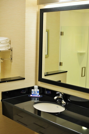 Imagen de la habitación del Hotel Fairfield Inn And Suites Omaha Northwest. Foto 13