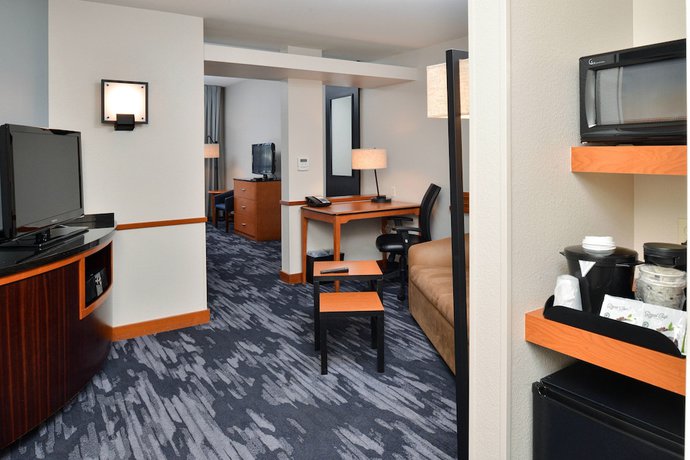 Imagen de la habitación del Hotel Fairfield Inn And Suites Santa Cruz - Capitola. Foto 2