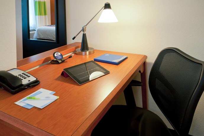 Imagen de la habitación del Hotel Fairfield Inn And Suites Tallahassee Central. Foto 7