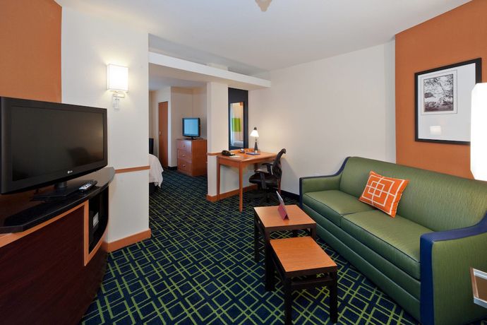 Imagen de la habitación del Hotel Fairfield Inn And Suites Tallahassee Central. Foto 9