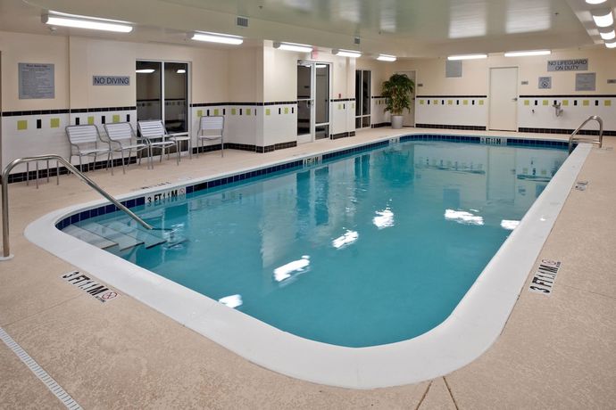 Imagen de la piscina del Hotel Fairfield Inn And Suites Tallahassee Central. Foto 20