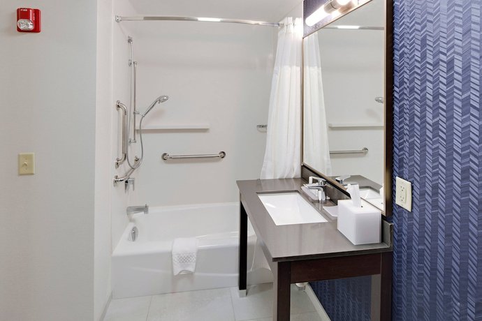 Imagen de la habitación del Hotel Fairfield Inn And Suites Youngstown Austintown. Foto 14