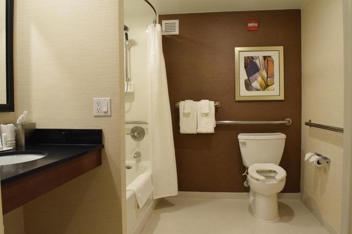 Imagen de la habitación del Hotel Fairfield Inn By Marriott Binghamton. Foto 2