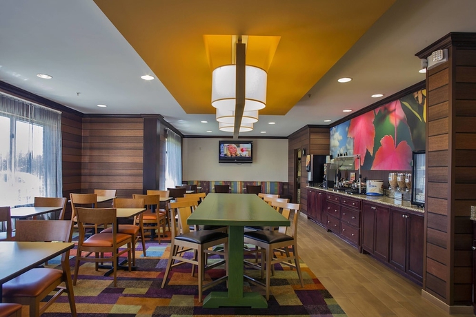 Imagen del bar/restaurante del Hotel Fairfield Inn By Marriott Charlotte Mooresville. Foto 3