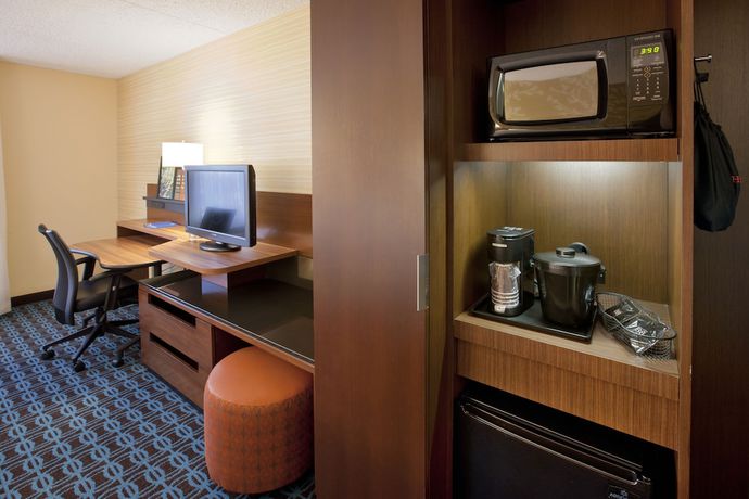 Imagen de la habitación del Hotel Fairfield Inn By Marriott East Rutherford Meadowlands. Foto 12