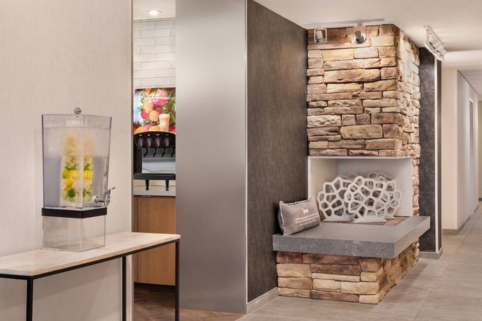 Imagen de los interiores del Hotel Fairfield Inn By Marriott Erie Millcreek Mall. Foto 19