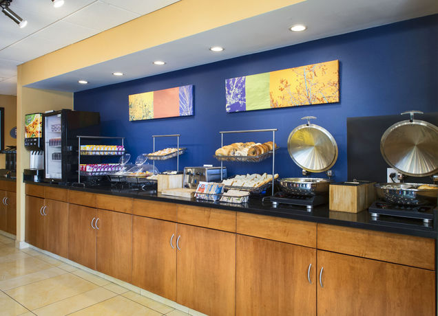 Imagen de los interiores del Hotel Fairfield Inn By Marriott Evansville East. Foto 13