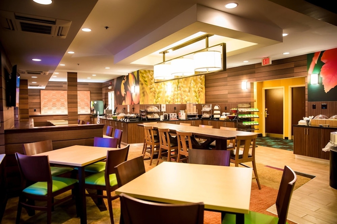 Imagen del bar/restaurante del Hotel Fairfield Inn By Marriott Fredericksburg. Foto 5