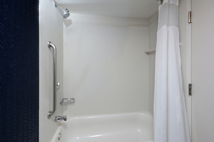 Imagen de la habitación del Hotel Fairfield Inn By Marriott Greensboro Airport. Foto 13