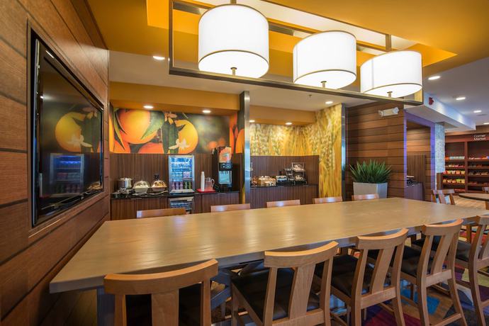 Imagen del bar/restaurante del Hotel Fairfield Inn By Marriott Indianapolis Northwest. Foto 8