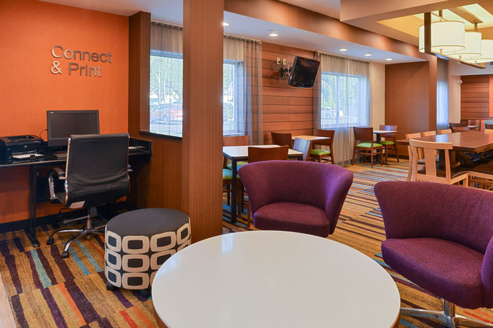 Imagen de la habitación del Hotel Fairfield Inn By Marriott Jacksonville Orange Park. Foto 8