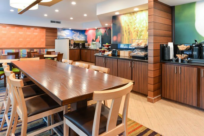 Imagen de los interiores del Hotel Fairfield Inn By Marriott Jacksonville Orange Park. Foto 15