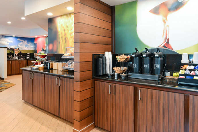 Imagen del bar/restaurante del Hotel Fairfield Inn By Marriott Jacksonville Orange Park. Foto 6