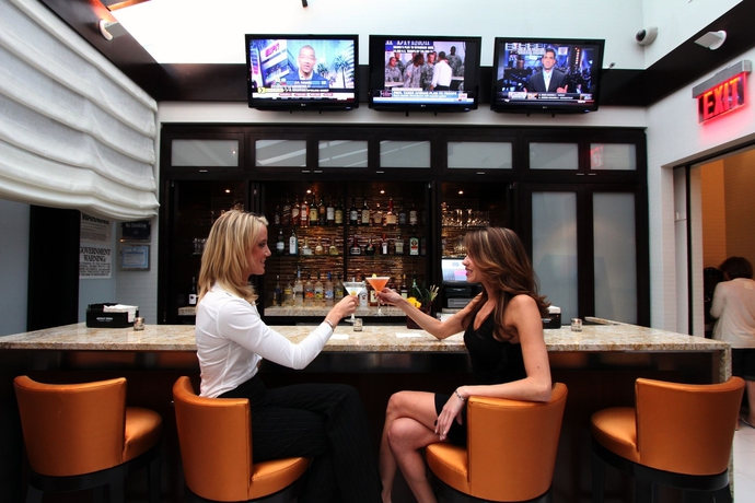 Imagen del bar/restaurante del Hotel Fairfield Inn By Marriott Manhattan Times Square. Foto 4