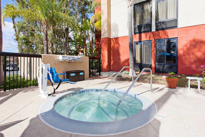 Imagen de la piscina del Hotel Fairfield Inn By Marriott Mission Viejo / Orange County. Foto 20