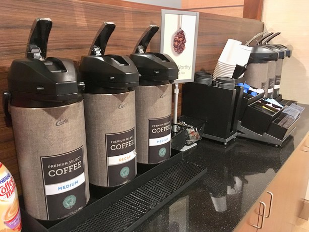 Imagen del bar/restaurante del Hotel Fairfield Inn By Marriott Myrtle Beach Broadway At The Beach. Foto 4