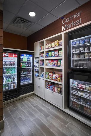 Imagen de la habitación del Hotel Fairfield Inn By Marriott Myrtle Beach Broadway At The Beach. Foto 16